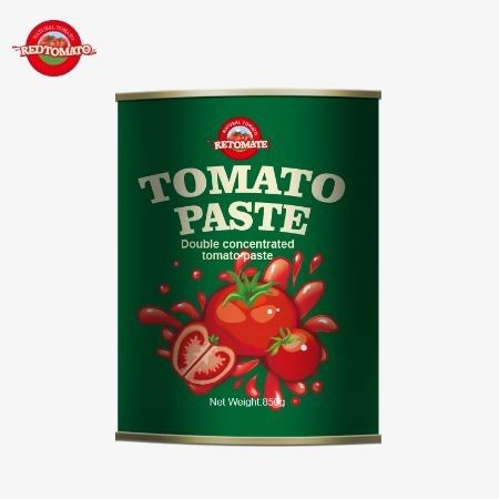 中国から2倍濃縮したトマトペーストが 美味しくて 簡単に開ける850g缶詰に 詰め込まれています